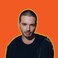 ¡Es su pasatiempo! J Balvin fotografió su actividad favorita con un nuevo look