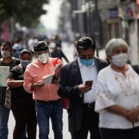 México superó la barrera de los 220 mil infectados y hay más de 27 mil decesos