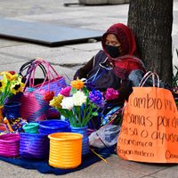 La actividad económica se desplomó 19.7% en abril, su peor registro de la historia
