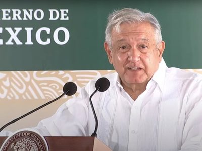 Que la Marina se haga cargo de puertos no es militarizar, considera AMLO