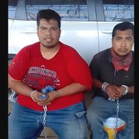 Por "hablar" de La Familia Michoacana secuestran a periodistas en Guerrero; los exhiben encadenados