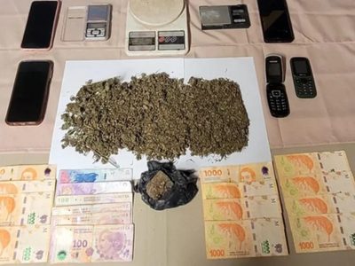 La policía federal desbarató una boca de expendio de estupefacientes en el barrio Toma La Familia