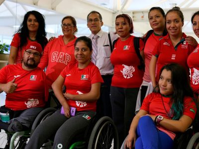 Abandona la 4T a los atletas paralímpicos