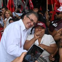 Ebrard quiere a otra mujer en la encuesta para la candidatura presidencial de Morena