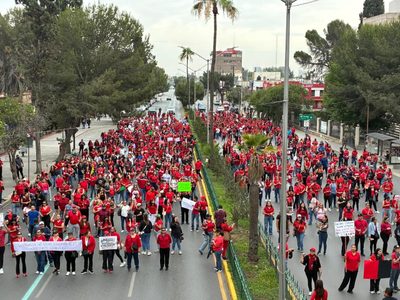 Maestros bloquean calles en Saltillo; se desligan de la CNTE