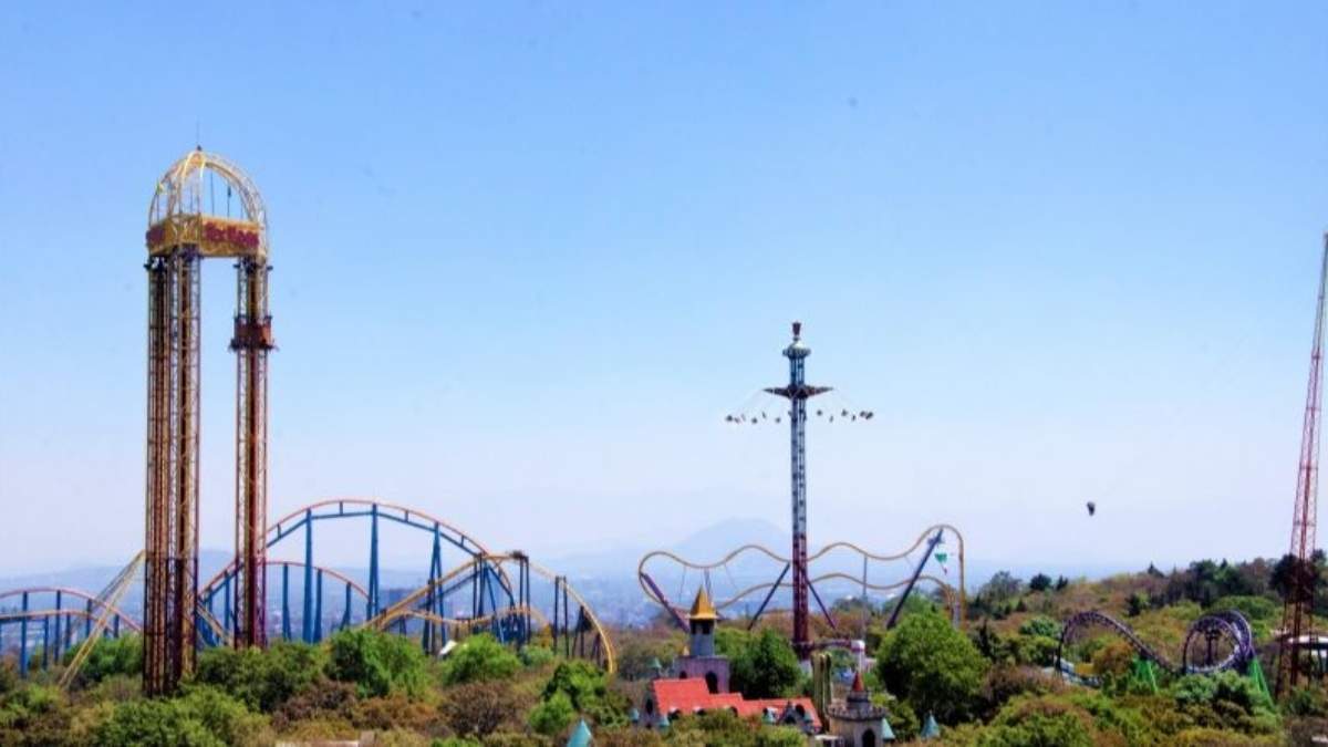 Los jóvenes fueron detenidos a la entrada de Six Flags México