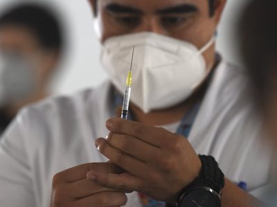 Vacunación covid-19 en CDMX: Fechas y horarios para dosis de refuerzo y rezagados