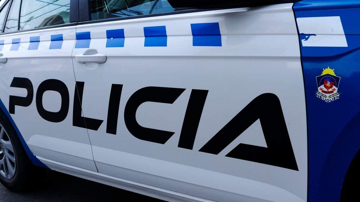Policía de Neuquén. Fuente: (Emiliano Ortiz)