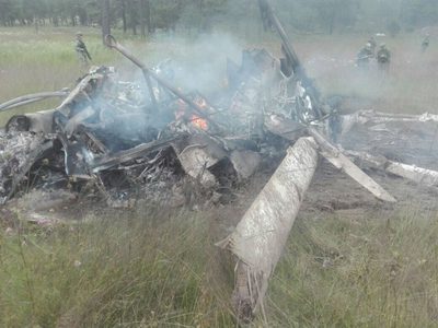 Mueren siete militares tras desplomarse helicóptero de Sedena en Durango