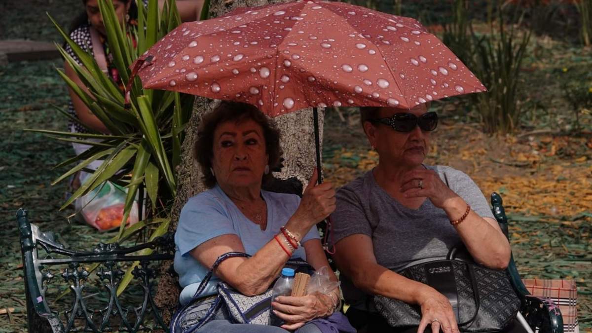 Sombrillas necesarias para la lluvia o el calor vespertino