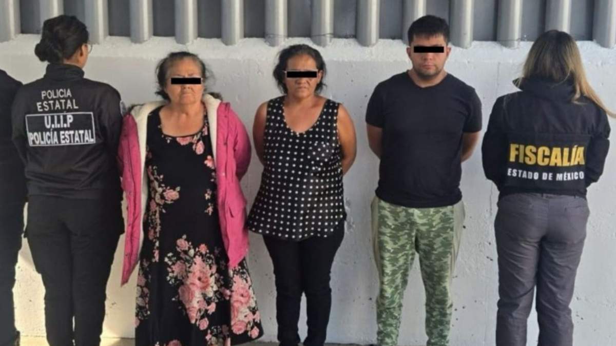 Peritajes confirman que Mariana 'N' (centro), hija de Carlota 'N', tiene un trastorno mental, pero comprendía sus actos y puede enfrentar proceso penal.
