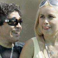 Inesperado: difunden polémico material de la intimidad de Maradona y Verónica Ojeda