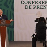 Las organizaciones empresariales deben democratizarse: López Obrador
