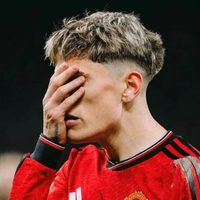 “Es un ambiente tóxico”: escándalo que involucra a Alejandro Garnacho en el Manchester United