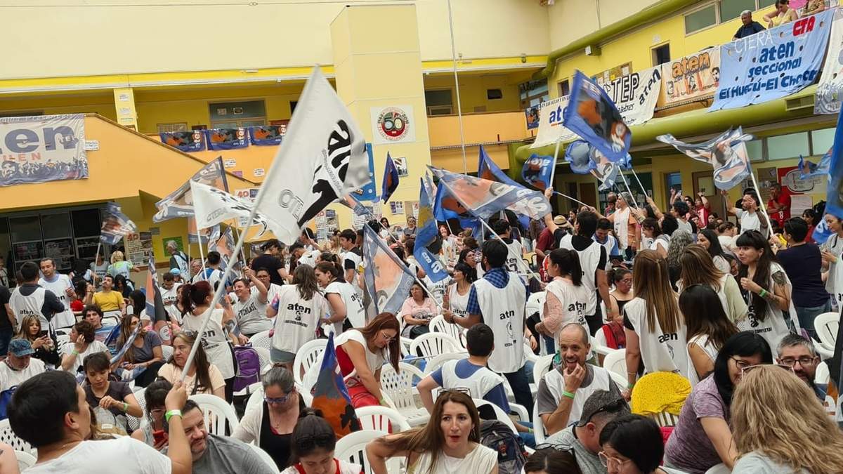 Asamblea de Memoria y Balance de ATEN en Chos Malal. Fuente: (Facebook)