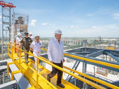 Refinería de Dos Bocas comenzó a recibir crudo; para fin de año se producirán 80 mil barriles: AMLO