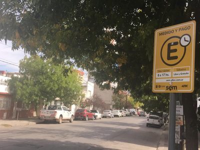 No se cobrará por estacionar en Cipolletti