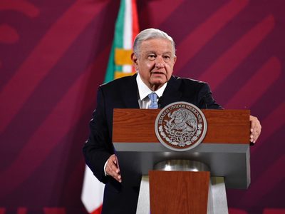 AMLO descarta que Abbott haya ordenado a la policía texana empujar a niños migrantes al Río Grande