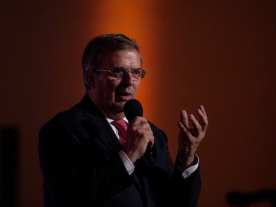 Ebrard agradece apoyo para nueva oficina de pasaportes a Max El-Man, investigado por la UIF