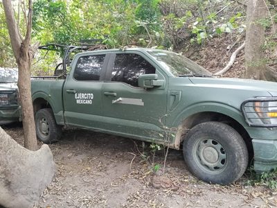 Detienen a siete presuntos criminales y aseguran tres patrullas clonadas del Ejército en Chiapas