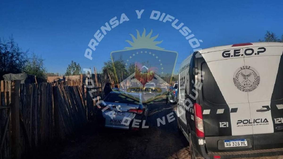 Los allanamientos ocurrieron en la denominada Toma Ilegal de San Patricio del Chañar el lunes. Fuente: (Policía de Neuquén)