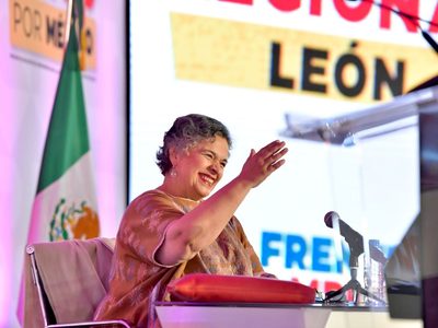 Beatriz Paredes llama a impedir que el proceso interno del Frente se convierta en “una farsa”