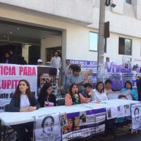 "Queremos que encuentren a cada mujer desaparecida en la CDMX", claman familiares en la PGJ (Videos)