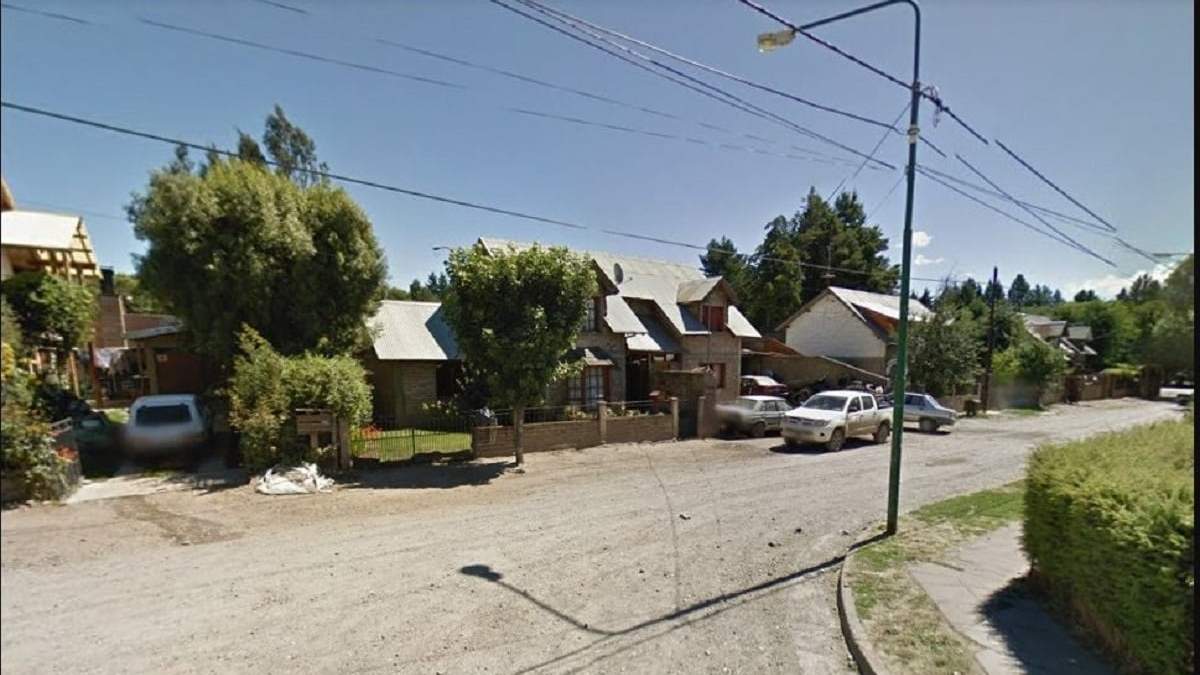 La Municipalidad de San Martín de los Andes acondiciona las calles para la llegada del invierno. Fuente: (Municipalidad de SMA)