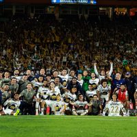 Pumas vence 2-0 a Pachuca y termina como líder de la Liga MX