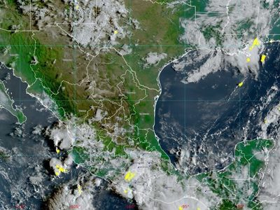 La tormenta tropical "Idalia" se encamina al Golfo de México