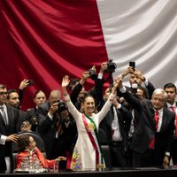 Una toma de mando sin guion propio