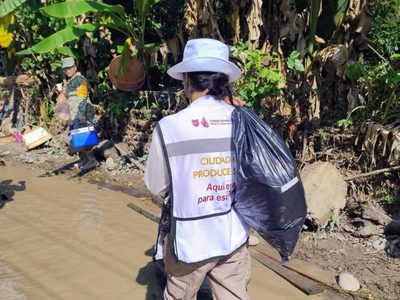 CDMX envía 230 toneladas de víveres a Veracruz y brigadas de ayuda