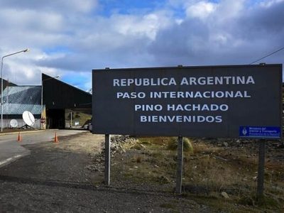 Pino Hachado: residentes chilenos amenazan con cortar el cruce