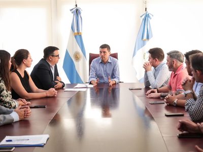 Koopmann presentó un proyecto para que 70% de los trabajadores de Vaca Muerta sean neuquinos