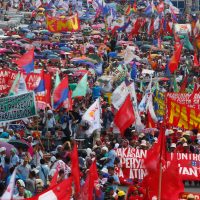 Marchan contra Duterte y su guerra antidrogas en Filipinas