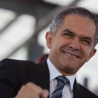Mancera dice que no le preocupa caída de su popularidad
