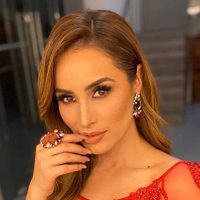 Siempre a la moda: Cynthia Rodríguez lució un estampado floral que causó sensación