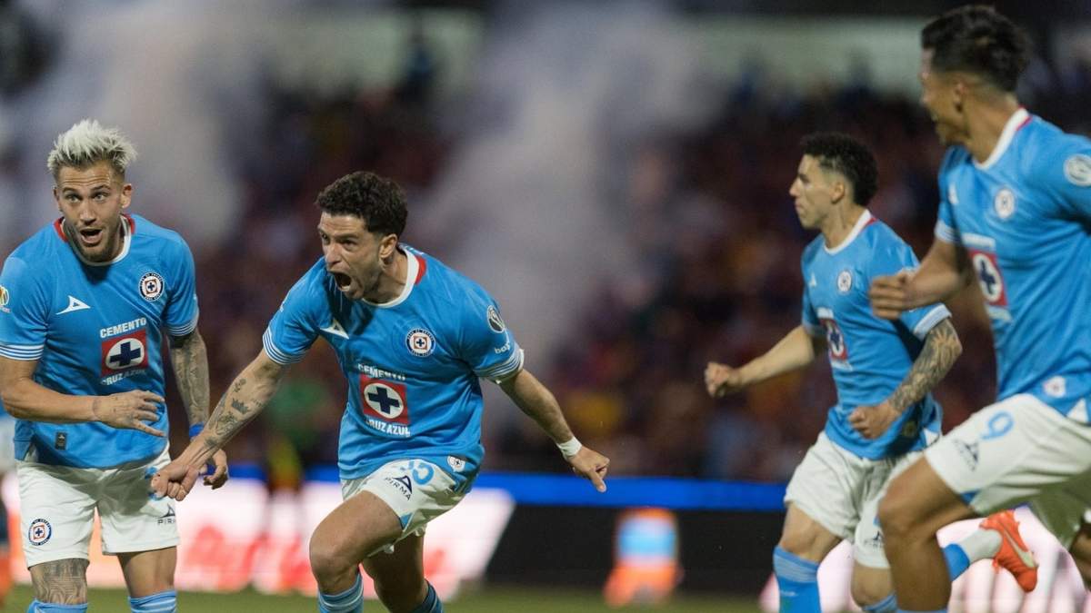 La celebración del gol de Cruz Azul