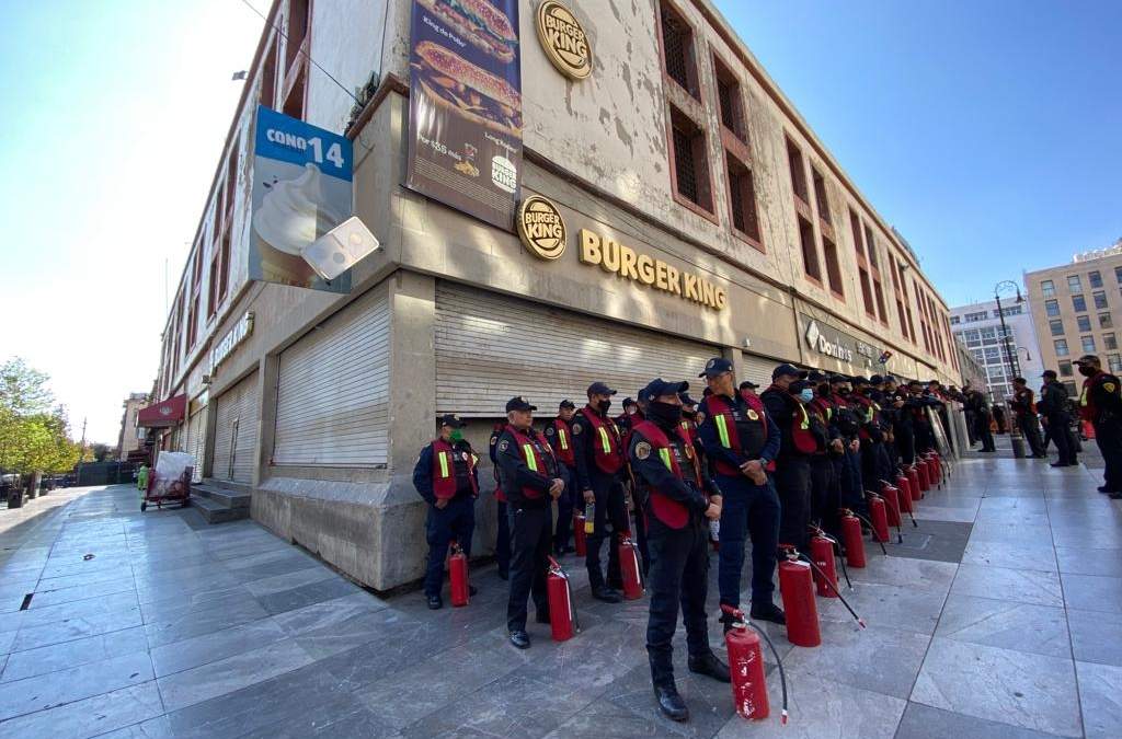 Los comercios del Centro Histórico permanecen cerrados