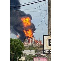 Explosiones continuas en la refinería de Minatitlán: hay plan de emergencia y evacuaciones
