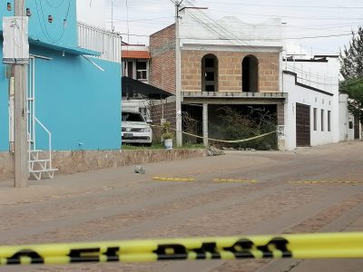 Hallan dos cuerpos en casa de seguridad de la que escapó una secuestrada en Guanajuato