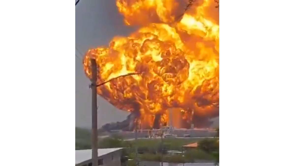 La explosión fue visible a kilómetros a la redonda