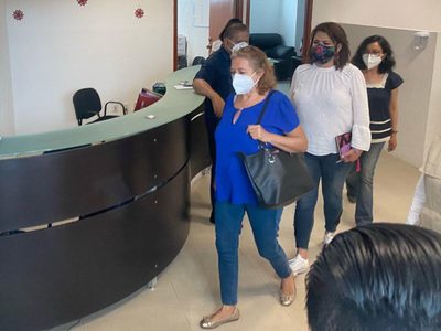 Deudos de Victoria ratifican en la Fiscalía de Quintana Roo denuncia por feminicidio