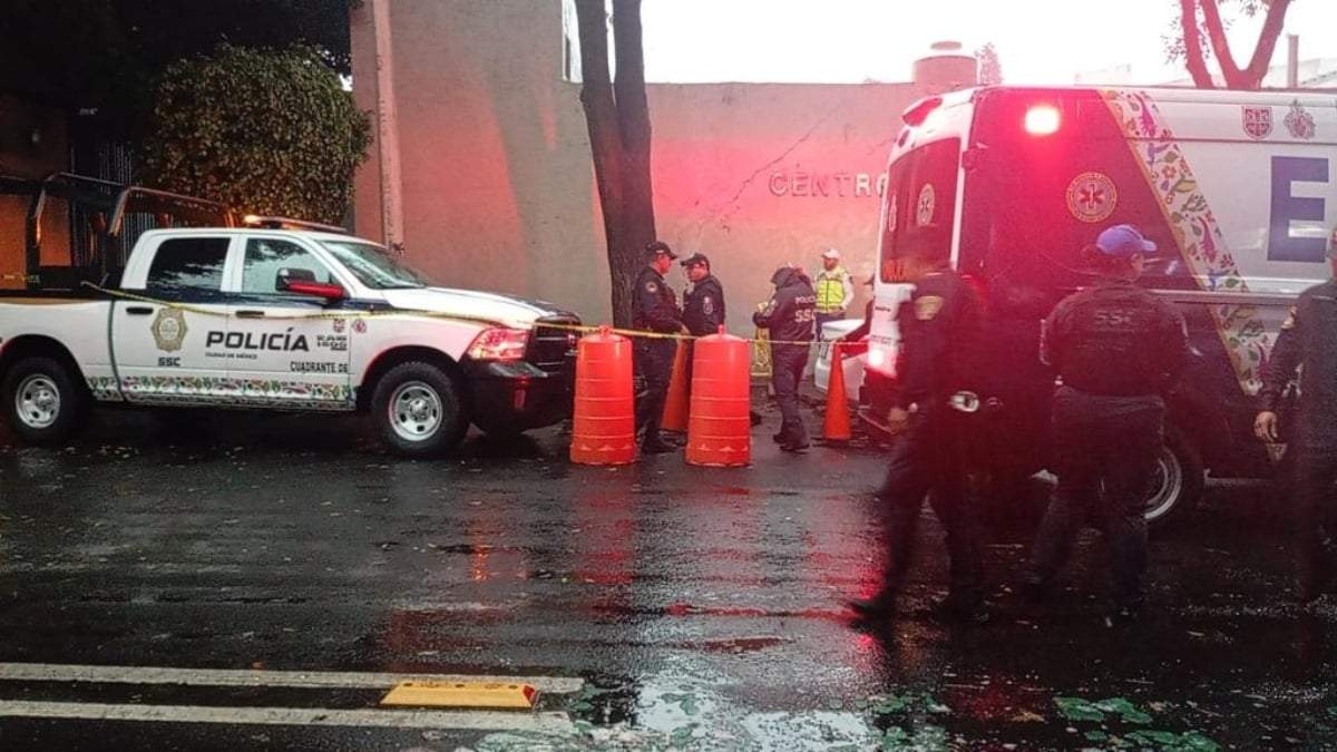 El sitio donde fue asesinado un hombre en la colonia Roma Norte