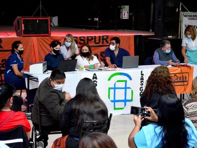 General Roca: trabajadores de salud se encuentran en estado de alerta y piden por salarios dignos
