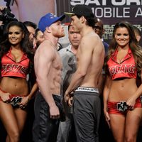 Chávez Jr. y "Canelo" superan sin problemas la báscula