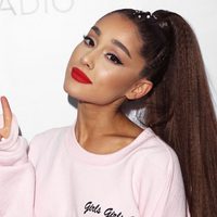 Ariana Grande provoca el enfrentamiento de dos superpotencias y hay millones en juego