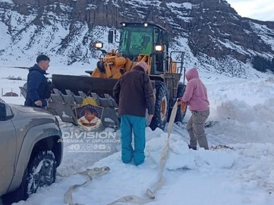 Dramático rescate de turistas en la nieve: estaban sin combustible ni alimentos