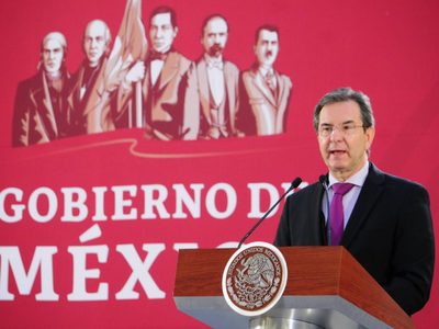 Esteban Moctezuma afirmó que la vuelta a clases será solo cuando sea seguro