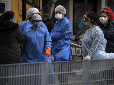 Nuevo récord de contagios: Argentina registró 2.979 nuevos casos y 62 fallecimientos